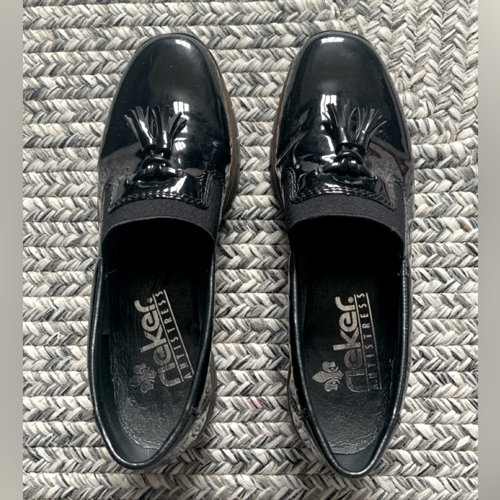 ◾️RIEKER Black Patent Leather shoes wedges loafers